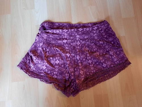 Hotpants aus stoff bordeauc - aus,